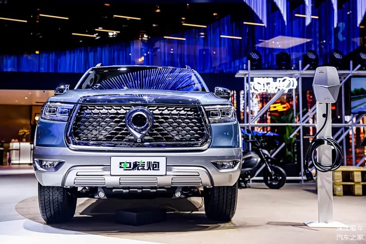 定了售价1818万1888万元长城炮越野皮卡珠峰版成都车展上市