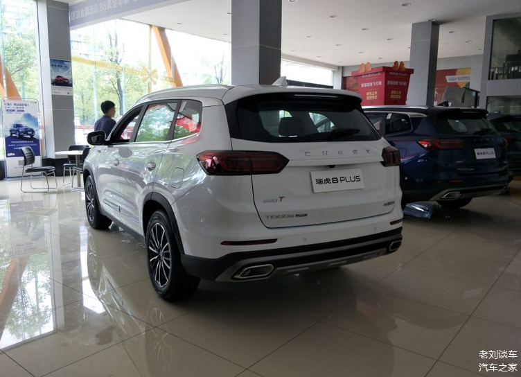 21款瑞虎8plus到店白色涂装简约轴距2710mm动力输出流畅