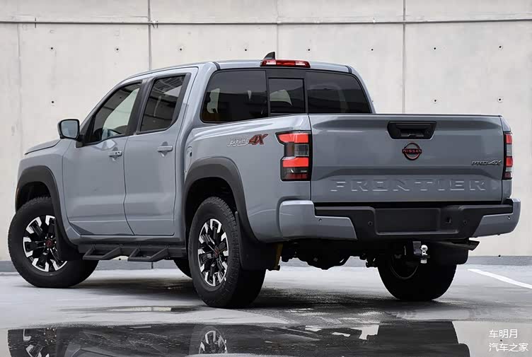 时尚硬朗的皮卡全新日产frontier实车外观设计非常大气