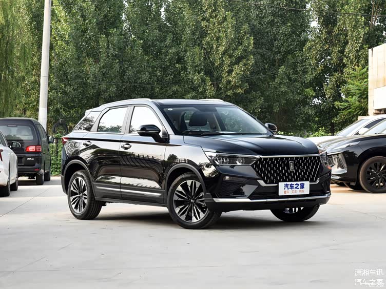 2021款奔腾t77高颜值实力派,超低首付开回家!