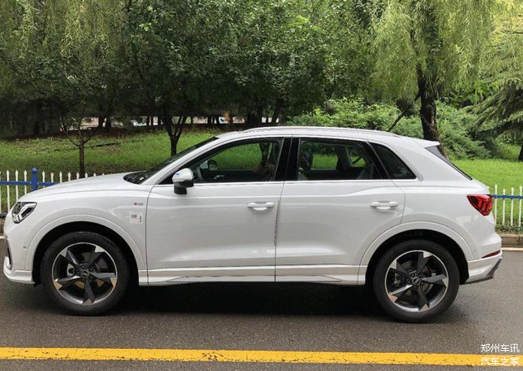 优惠高达7.14万,2021款奥迪q3实车亮相,动力强劲,是时候入手了