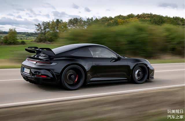 保时捷911gt3无限接近赛车的高性能跑车