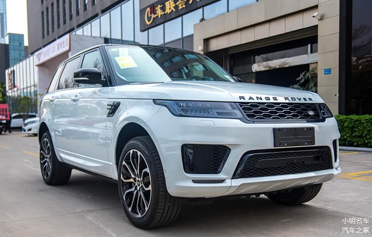 厦门路虎揽胜运动版2021款30l6耀黑版实车美拍