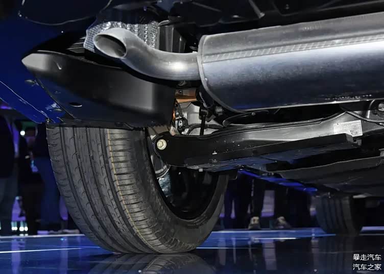 全新福特evos预售配11米大连屏比锐界还长的轿跑suv