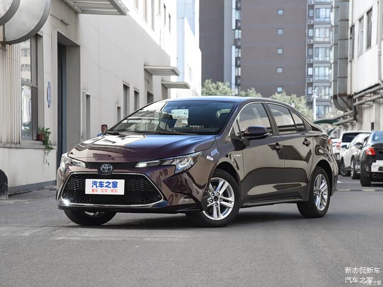 几招教你分辨一汽丰田卡罗拉和广汽丰田雷凌