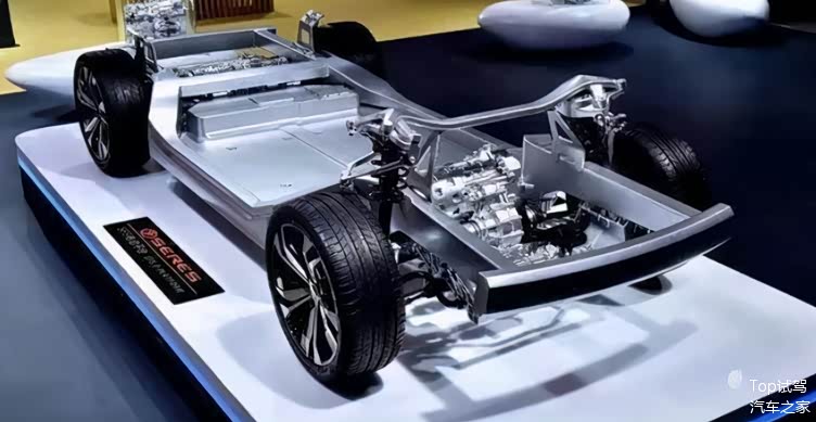 动力方面:sf5自由远征版搭载了sep200交流异步电机:最大扭矩为520n·m