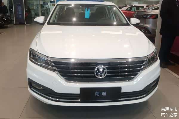 探店2021款大众朗逸现金优惠22万看到裸车价入手很划算
