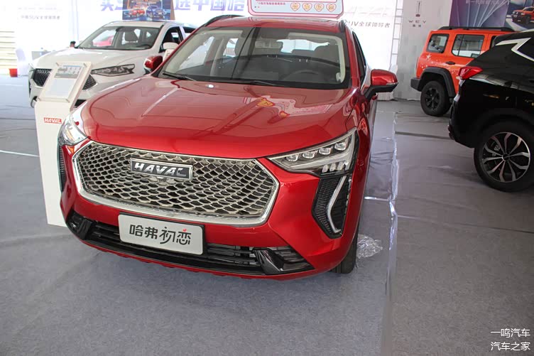 2021款哈弗初恋实车现身红色涂装时尚内饰年轻15t动力强劲
