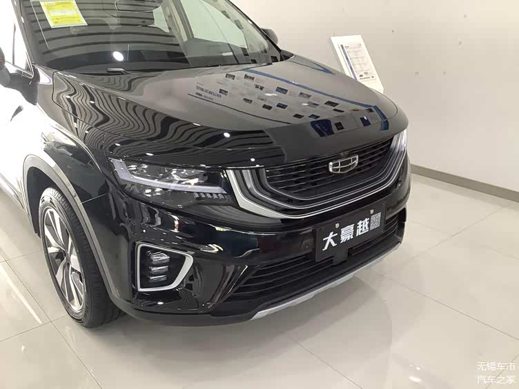 2020款吉利豪越到店,黑色涂装很大气,空间灵活,1.8t价格是惊喜