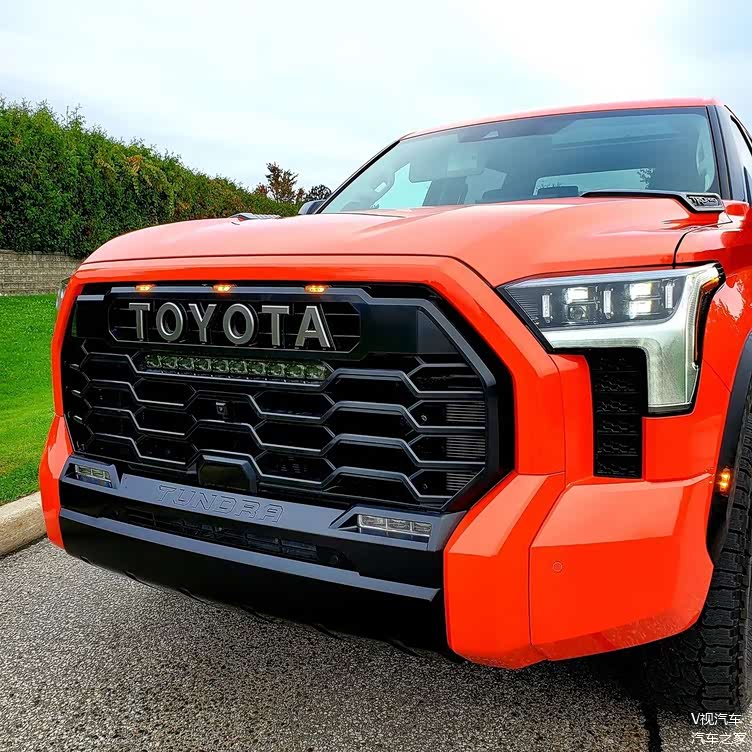 个性时尚新成员丰田坦途trdpro版本海外街拍丰田旗舰suv