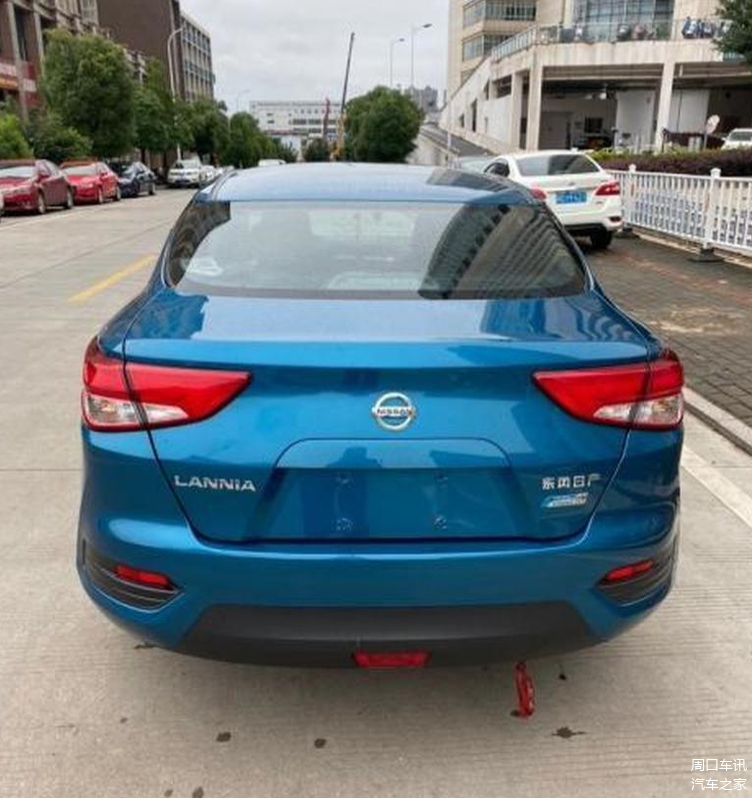 这造型确实一言难尽2021款日产蓝鸟让利18万裸车价1079万起