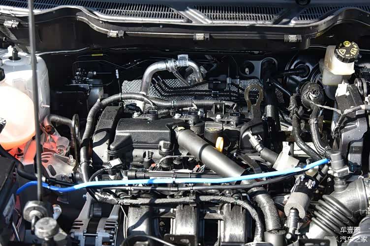 5l起步肉饱受吐槽,而这一次全新福特翼搏直接换装6at,变速箱的平顺性