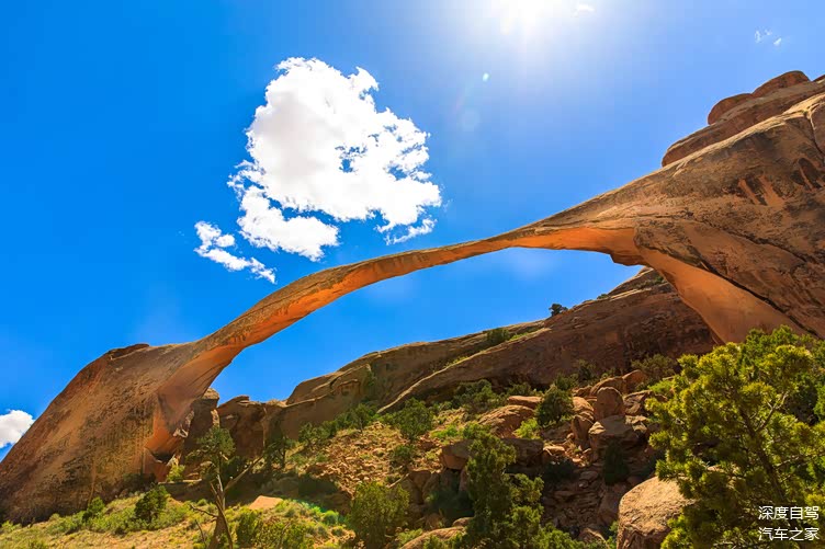 景观拱门(landscape arch)-公园里最长的拱门,需徒步一小时左右到达