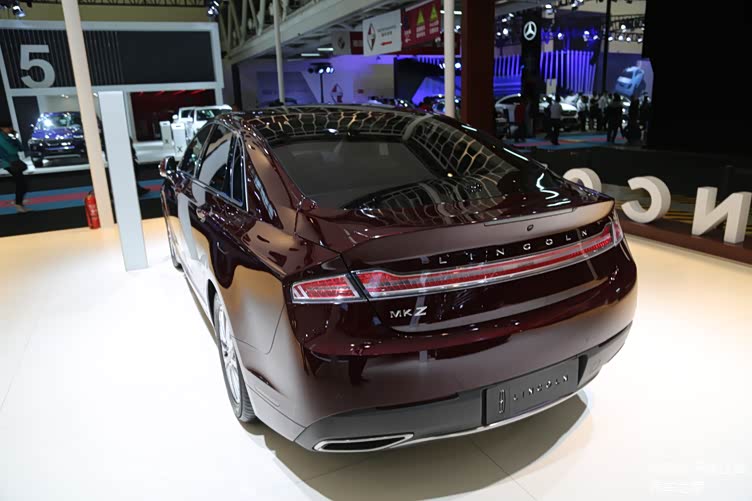 林肯mkz30万级别豪华家轿车展实拍