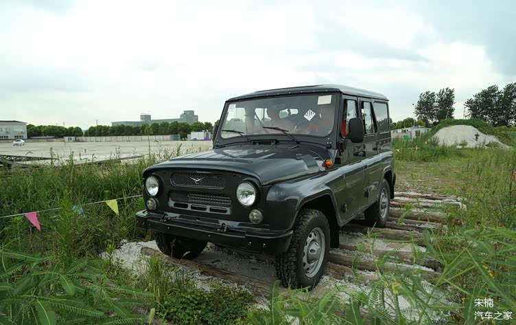 乌拉!售13.88万元苏军uaz-469系越野车_车家号_发现车生活_汽车之家
