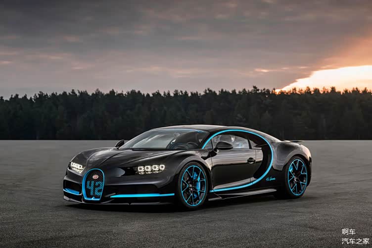 别问我布加迪chiron有多快它想飞上天和太阳肩并肩