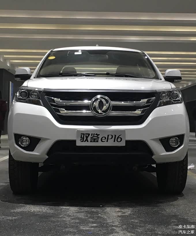 采用后置后驱东风御风推电动皮卡续航达350km以上