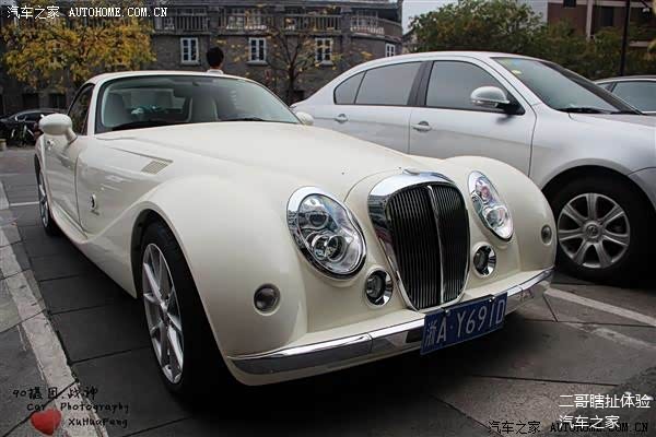 光冈mitsuoka女王