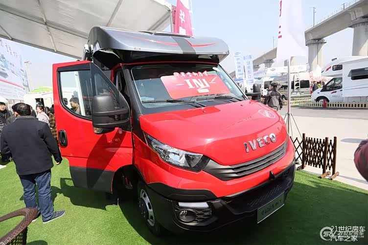 灶,房车专用水泵,净水箱130l,灰水箱65l,黑水箱40l,特鲁马直排座便器