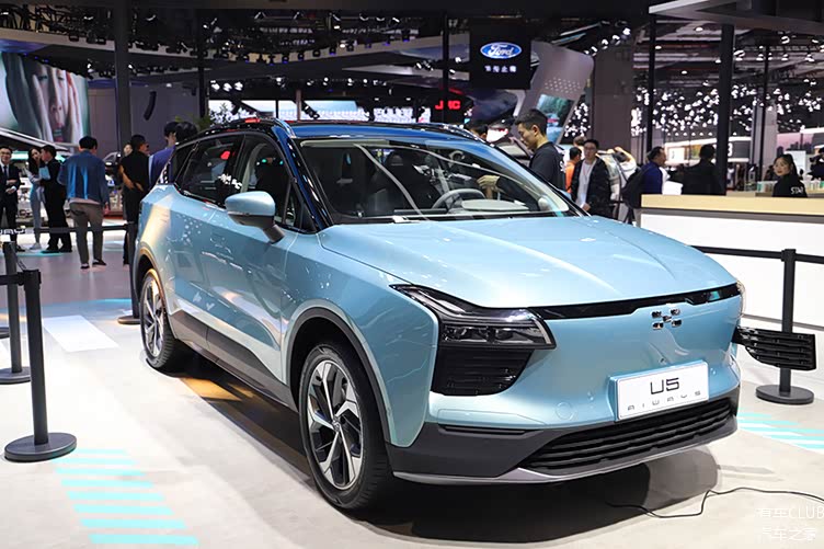 2019上海车展质高价低爱驰u5车展亮相