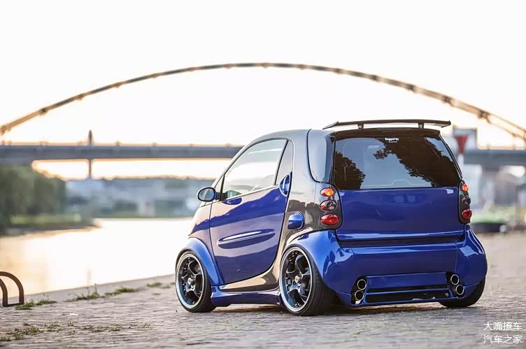 迷一样的小可爱,这样改都快看不出这是一台奔驰smart了!