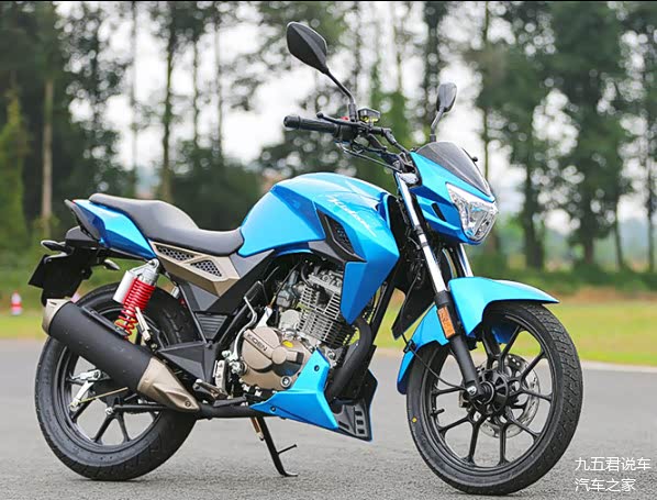 六千落地的国产跨骑车150cc小排量20升油箱续航900公里