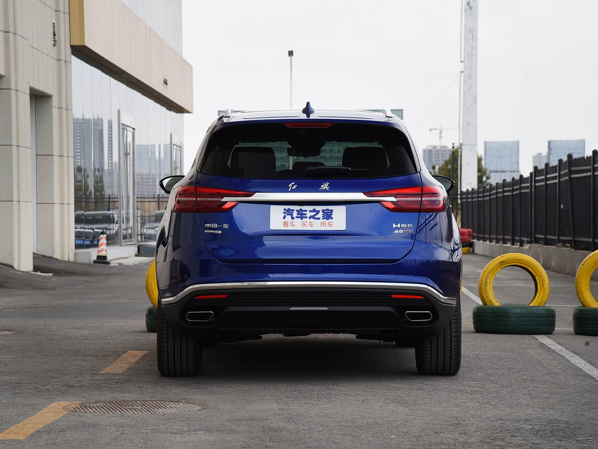 红旗hs5正式上市售18382498万元
