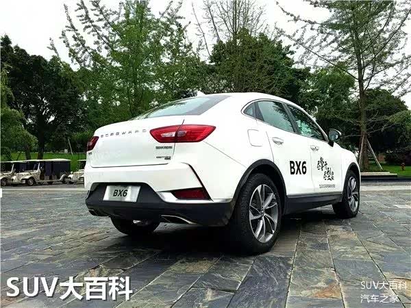 bx6如此前卫大胆的设计也离不开宝沃首席设计师anders warming的功劳