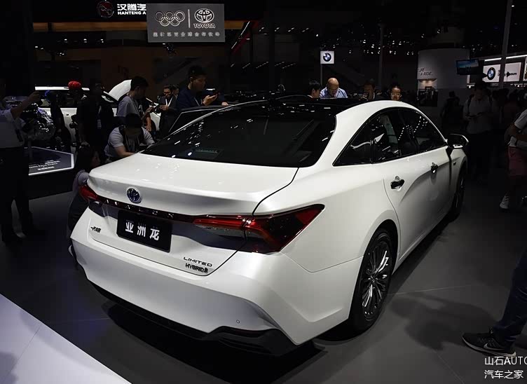 丰田亚洲龙即将上市车长近5米25l配8at26万起售