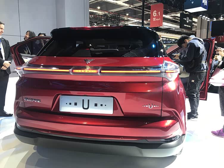 【2019上海车展】情感科技纯电suv 合众新能源u亮相