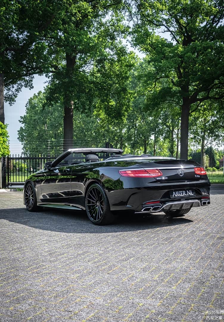 旗舰敞篷跑车梅赛德斯amgs63