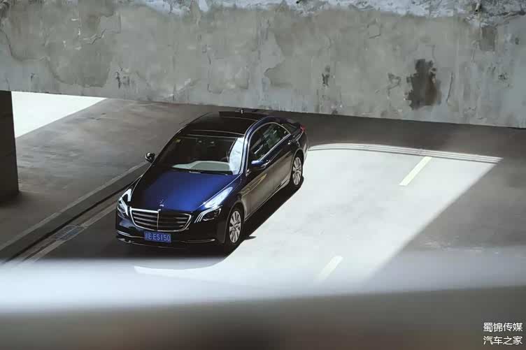 奔驰s320l行车质感提升轻混系统与9at是其中关键