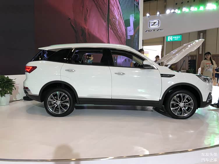 售918万元1128万元众泰t500六座版上市