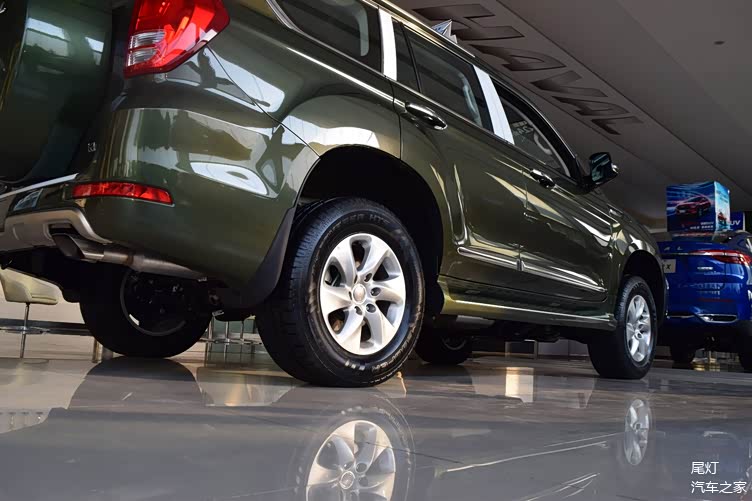 静态实拍哈弗h9:外观内饰大气,部分细节显老旧,整体感觉这车值