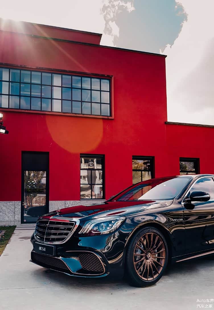 实拍梅赛德斯amgs65finaledition古铜色大轮毂相当抢眼
