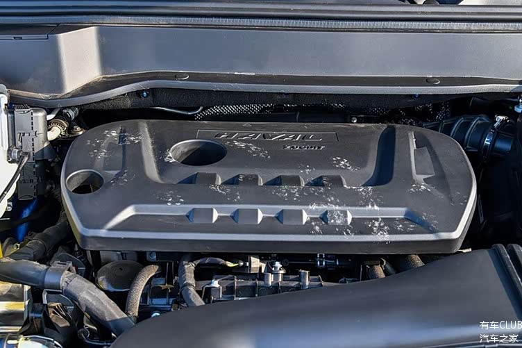 5t发动机最大功率124千瓦(169马力),最大扭矩285牛·米;2.