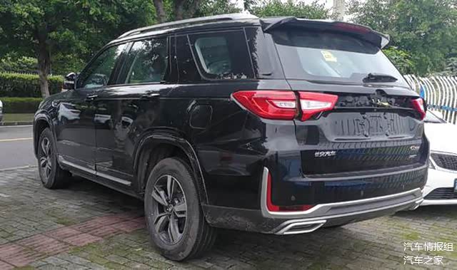 首台白色2019款长安cs95曝光 搭载233马力蓝鲸2.0t引擎