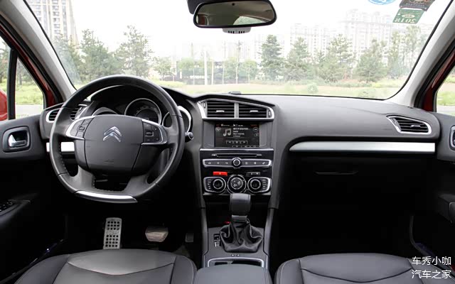改头换面更家用车秀小咖试驾东风雪铁龙c4l