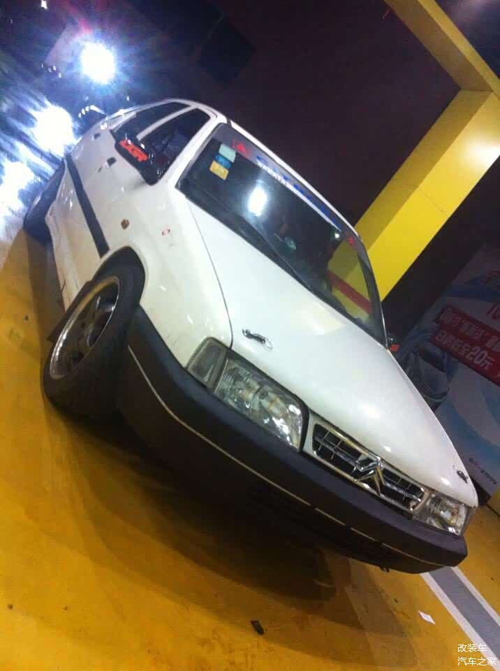 谁说国内没有"ae86",这两辆爆改的老富康也能挑战秋名山!