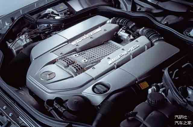 同c43 amg发动机一脉相承的m113系列发动机在1997年的时候推出了5.