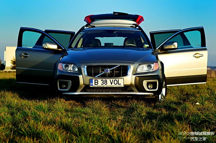 直到2007年,沃尔沃才带来了全新一代v70 xc,也是从这个时候开始,这款