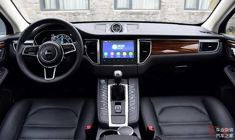 花4万多就能买到配有石英表的车盘点中控带表的车型